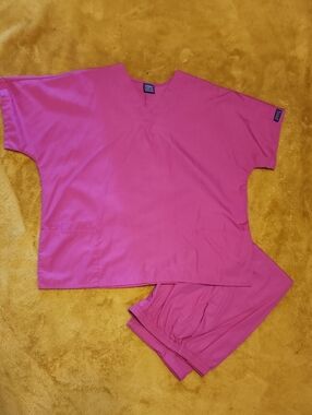 Cherokee Workwear Women's Hot Pink Scrub Top and Pants Set